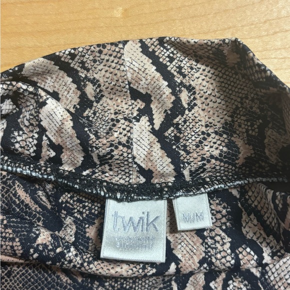 Snake bodysuit - Picture 3 of 3